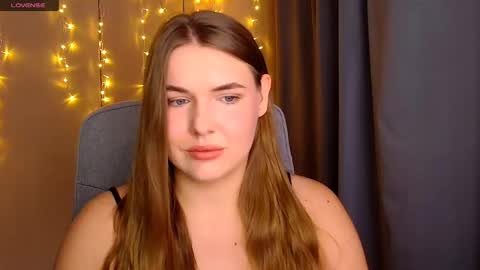 mia_lemm online show from October 3, 8:55 am