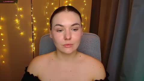 mia_lemm online show from October 7, 10:12 am