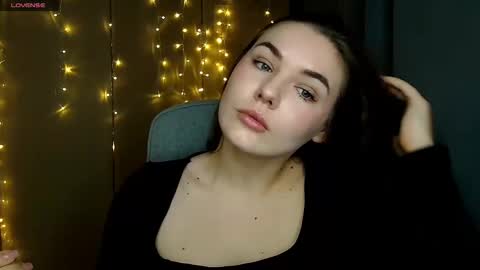 mia_lemm online show from October 30, 6:37 am