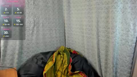 mia_lores online show from March 25, 9:04 am