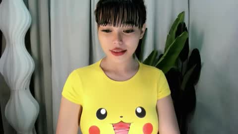 M I A online show from March 22, 1:14 pm