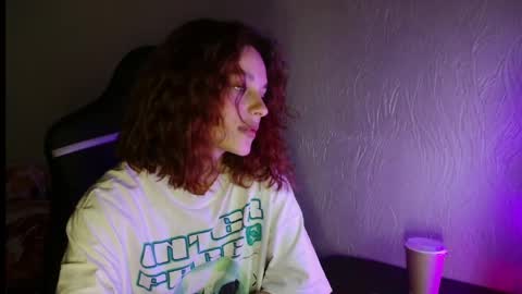 mia_luiza online show from June 7, 8:12 pm