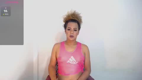 ---Mia--- online show from January 7, 3:31 am