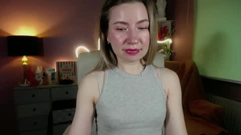 Mia online show from February 28, 11:58 am