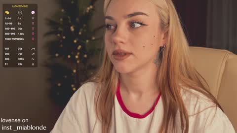 mia_milagros online show from January 22, 1:10 am