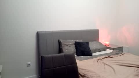 Mia online show from March 23, 11:14 am