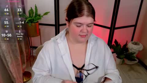 Sweet Mia online show from November 14, 5:44 pm