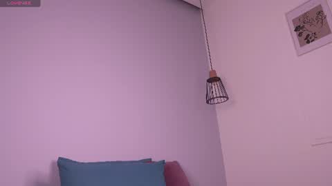 Snapshot of mia_reeves chatting on July 2, 6:47 pm Mia Reeves online show from July 2, 6:47 pm