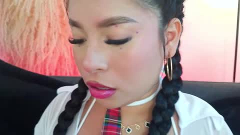 Mia online show from March 28, 10:09 pm