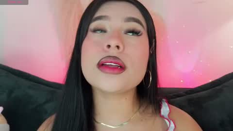 Mia online show from July 12, 9:17 pm