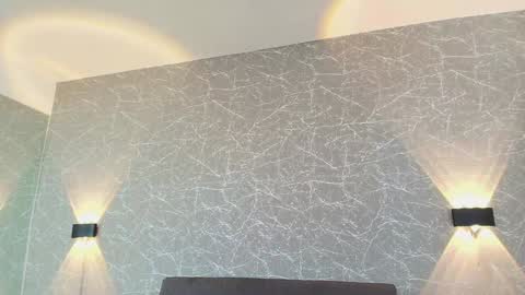 Snapshot of mia_roux13 chatting on January 9, 7:18 pm Mia Roux online show from January 9, 7:18 pm