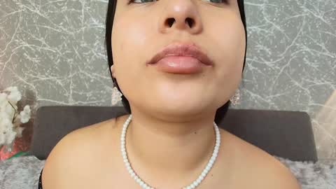 Snapshot of mia_roux13 chatting on January 25, 7:07 pm Mia Roux online show from January 25, 7:07 pm