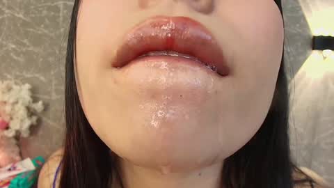 Snapshot of mia_roux13 chatting on January 31, 2:04 am Mia Roux online show from January 31, 2:04 am