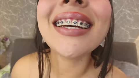 Snapshot of mia_roux13 chatting on February 28, 1:05 am Mia Roux online show from February 28, 1:05 am