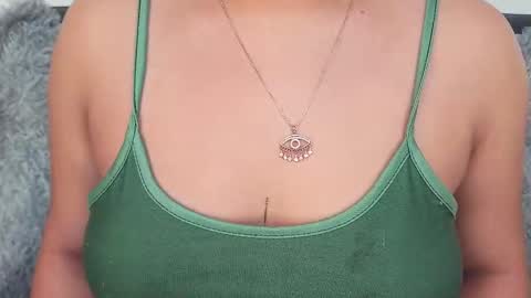 Snapshot of mia_roux13 chatting on September 22, 11:45 am Mia Roux online show from September 22, 11:45 am