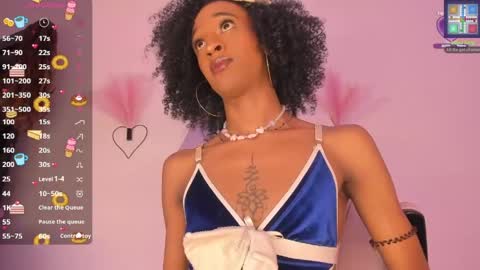 Snapshot of mia_royal chatting on May 10, 2:33 pm mia_royal online show from May 10, 2:33 pm