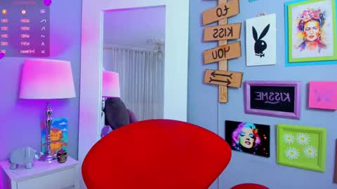 Mia  online show from December 2, 11:59 am