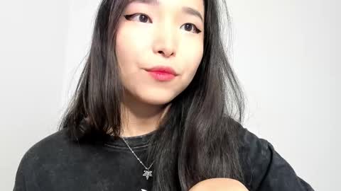 Snapshot of mia_soyun chatting on December 22, 2:47 pm Your Soyun online show from December 22, 2:47 pm