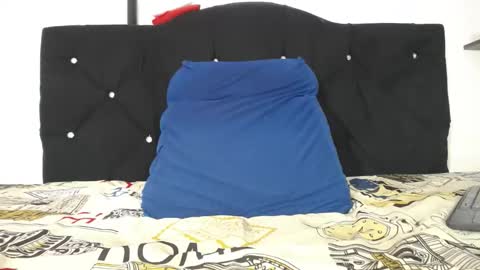 Mia online show from October 20, 11:16 pm