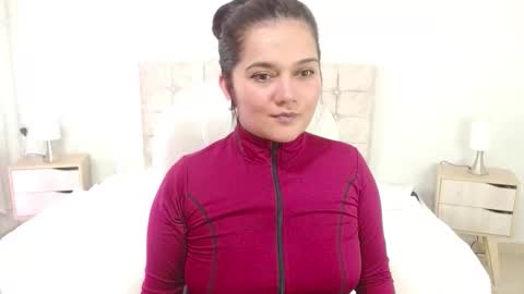 Mia  online show from October 6, 2:09 am