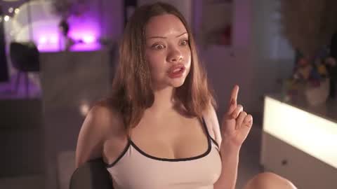 Snapshot of mia_vixen_ chatting on June 16, 2:03 am VixenMia online show from June 16, 2:03 am