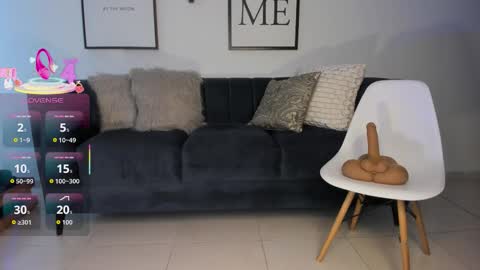 Snapshot of mia_walkerx3 chatting on February 23, 1:08 pm Mia online show from February 23, 1:08 pm