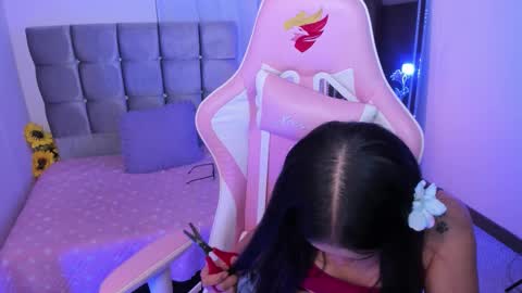 mia  nicolle online show from October 4, 2:31 am