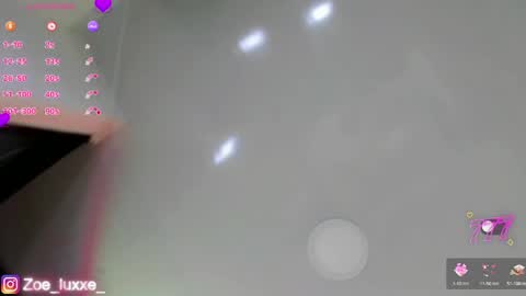 Snapshot of miaa_foxx_ chatting on May 27, 1:57 am Mia online show from May 27, 1:57 am