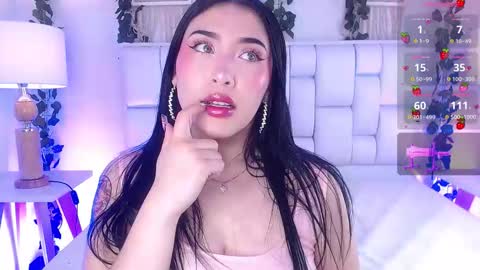 Mia online show from September 13, 11:54 am