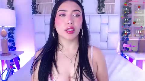 Mia online show from September 14, 11:42 am