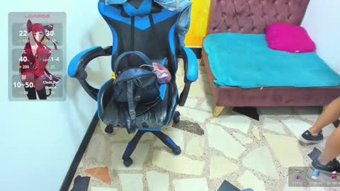       online show from November 23, 12:27 pm