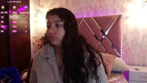 Snapshot of miaa_smiith1 chatting on March 10, 12:15 pm miaa_smiith1 online show from March 10, 12:15 pm