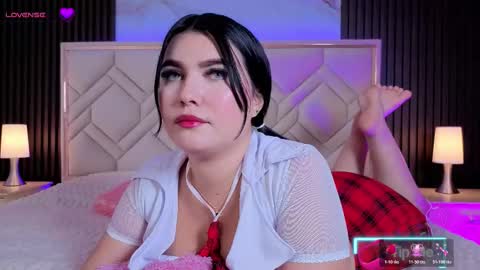 Miaa Farrel online show from March 9, 7:07 pm