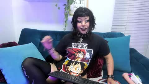 Mia online show from January 31, 1:34 pm