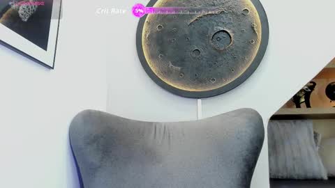 Mia online show from February 14, 12:24 pm