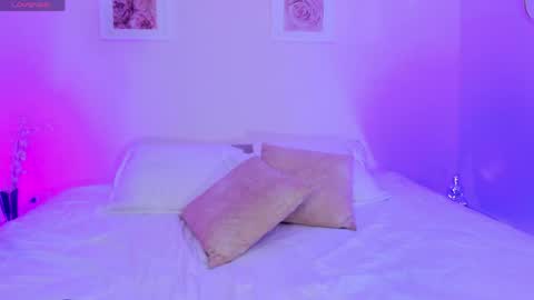 Snapshot of miaasummeer chatting on May 13, 12:24 pm MiaaSummeer online show from May 13, 12:24 pm