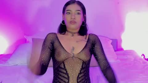 Snapshot of miaasummeer chatting on May 27, 12:13 pm MiaaSummeer online show from May 27, 12:13 pm