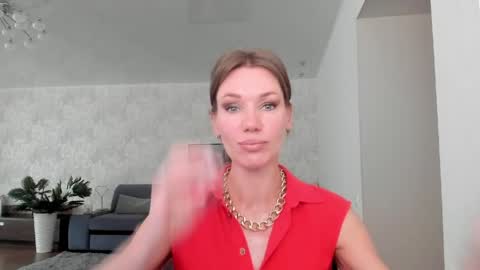 Mia online show from May 25, 4:18 am