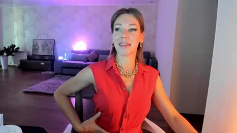 Snapshot of miababy14 chatting on June 27, 4:50 am Mia online show from June 27, 4:50 am