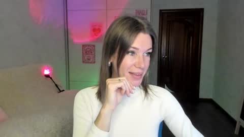 Snapshot of miababy14 chatting on July 14, 4:17 am Mia online show from July 14, 4:17 am