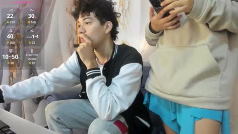 Snapshot of miabella_and_max chatting on February 28, 12:06 pm Mia and Max online show from February 28, 12:06 pm