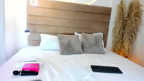 Mia Camille online show from March 16, 6:56 pm