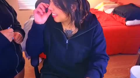 Mia online show from January 11, 5:20 am