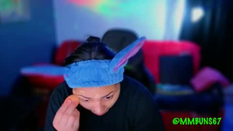 Mia online show from November 4, 12:43 am