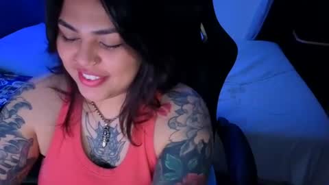 Snapshot of miacanela_xo chatting on July 18, 1:54 am Mia online show from July 18, 1:54 am