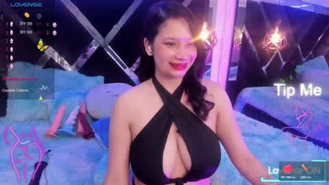 Mia online show from October 25, 3:36 am