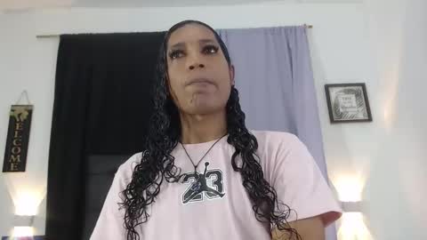 Snapshot of miacoock chatting on November 10, 1:10 pm MiaCoock online show from November 10, 1:10 pm