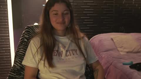 Mia online show from February 15, 4:25 am