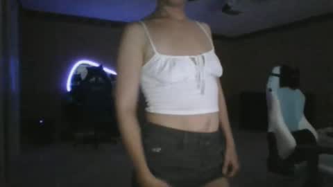 miaellababy online show from May 30, 2:41 am