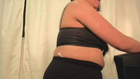 Mia Carter  Schedule 800 - 1430 gtm-5 online show from April 21, 1:42 am